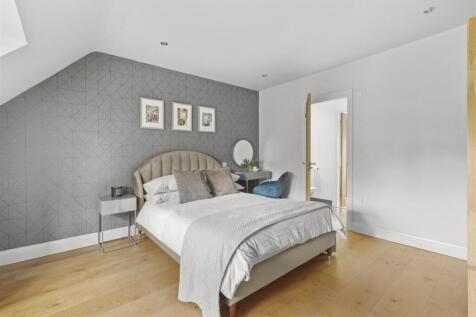 23 Marlow Road, HP11 1TA-7.jpg