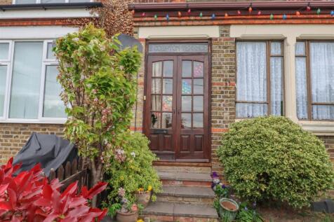 2 COMPTON TERRACE OUTSIDE-2.jpg