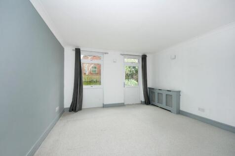 St Leonards Rd (13).jpg