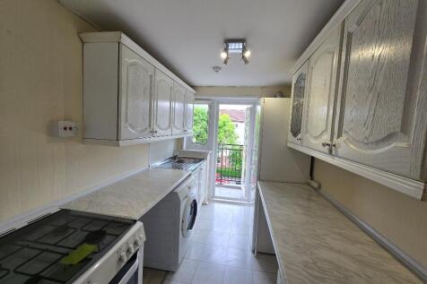 Prospecthill Road, Toryglen, Glasgow, G42 photo 3