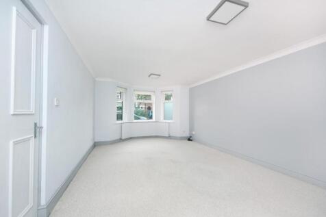 St Leonards Rd (6).jpg