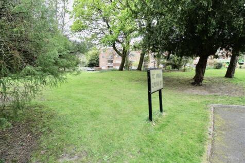 Communal Surroundings