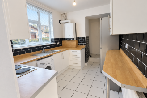 5-bed terraced on Elgin Street, Shelton, Stoke-on-trent, City Of Stoke-on-trent, £476/mo