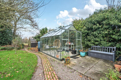 -6930041a587d6-l-1384861-20-692f157e52e5a