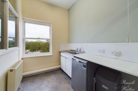 CAM02127G0-PR0007-STILL008