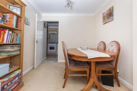 Bramleys Estate Agents - High Bank Close - Elland 