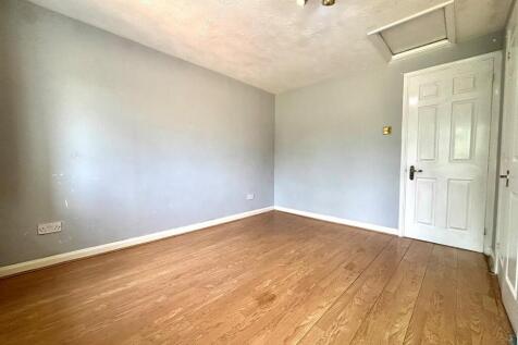 Bedroom 1.jpeg
