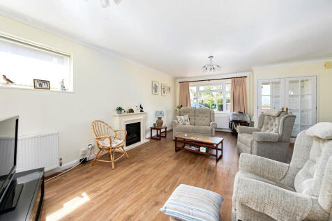 10 Sandhurst Lane...