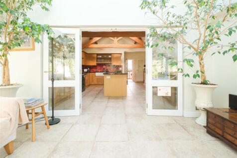 Parry Firs Indoors-12.jpg