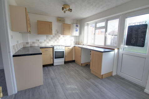 Larchwood Close, Leicester photo 4