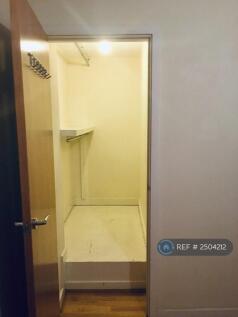 Walk In Wardrobe, Bedroom 2