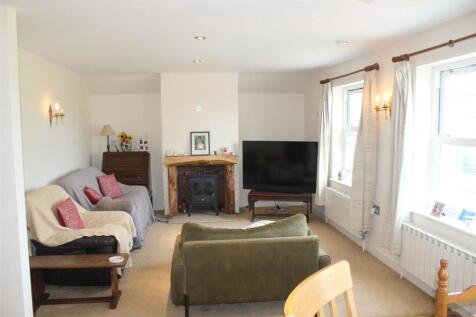 LIVING ROOM/DINING KITCHEN