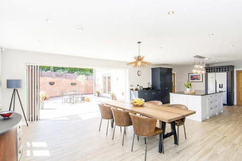 Kitchen/Diner/Liv...