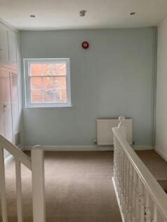 Retail Property (high street) to rent Image 5
