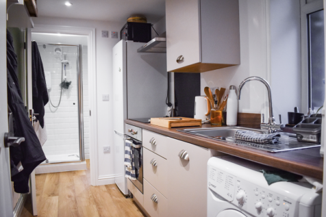 City Centre // 1 Bed Flat // Oct 2026 photo 4
