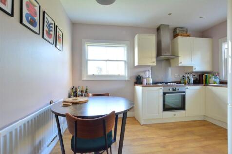Cedars Close, Belmont Hill, London, SE13 photo 3