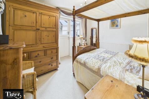 CAM02176G0-PR0671...