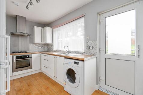 190 Pool Farm Road_4.jpg
