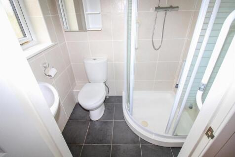 BEDROOM ONE EN-SUITE SHOWER ROOM.jpg