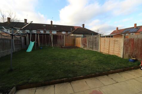 Melksham Green, Romford, Essex, RM3 photo 5