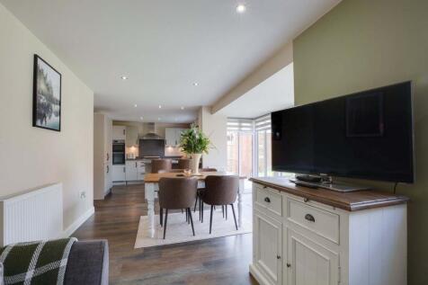 Open Plan Living Fitted Dining Kitchen