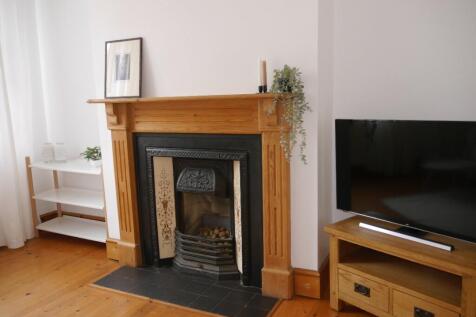 STUDENT HOUSE - £1430 per calendar month with bills. Available from 1st of July 2026 - Longfield Road, Sheffield, S10 photo 5