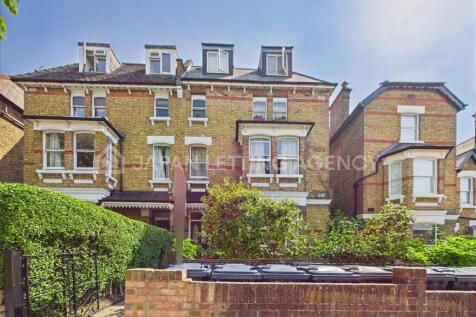 CAM04401G0-PR0059-STILL005.jpg