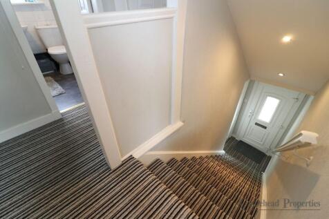 Entrance Staircase 