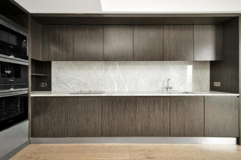 Photo 16-12-2025, 13 17 00 (1)