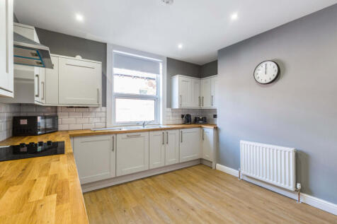 Winfield Grove, Leeds photo 3