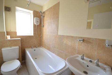 Snowshill Drive, Bishops Cleeve, CHELTENHAM, Gloucestershire, GL52 photo 4