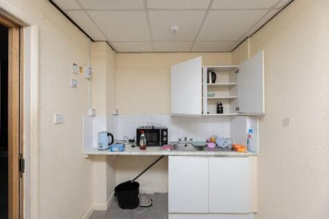 Commercial Property to rent Image 10