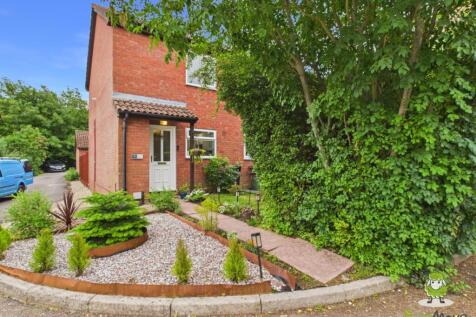 EweMove Estate Agents Basingstoke - 9 McCartney Wa