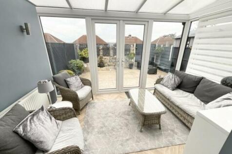 Eastwood Vale, S65 photo 5