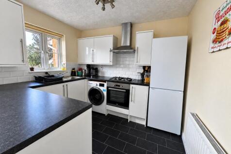 9, Mansell Close, Towcester photo 3