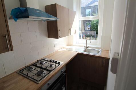 9 Weston Road, Ilkley photo 4