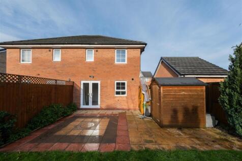 3 Dahlia Crescent-028.jpg