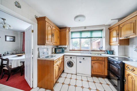 1364823-7-68ecf34...