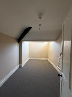 Office to rent Image 3