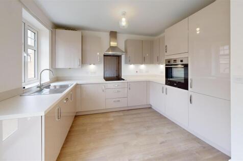 9-Platinum-Way-Kitchen.jpg