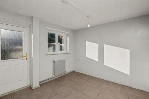 1 Hawthorne Avenue, Creswell, Worksop, S80 4LA