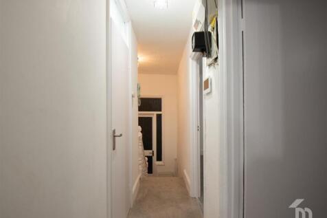 Fulham Palace Road, London photo 5