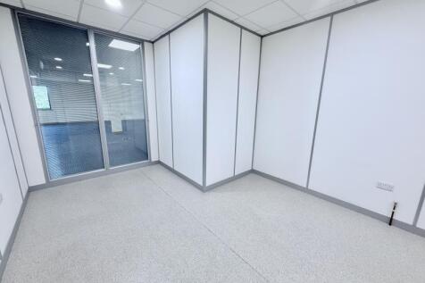 Office to rent Image 4