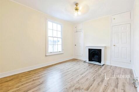 London Road, Cheltenham, GL52 photo 4