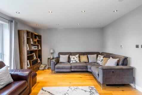 16 Oxford Drive_15.jpg