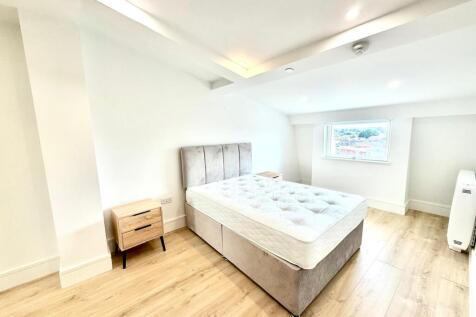Virginia House, Walton Street, Aylesbury, Buckinghamshire photo 4