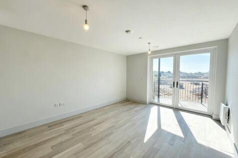 203 - Living Room...