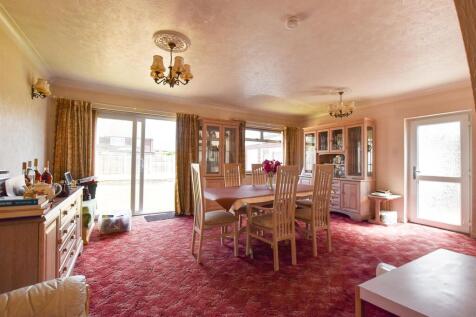 Open Plan Living - Dining - Kitchen..jpg