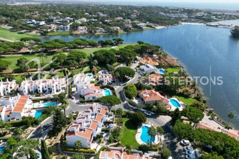 Quinta do Lago Fully Renovated 3 Bed Townhouse For Sale (14)