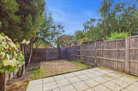 CAM03830G0-PR0222...